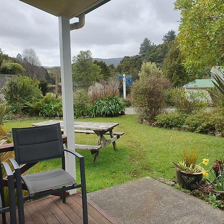Kauri Coast Top 10 Holiday Park Kaihu ภายนอก รูปภาพ