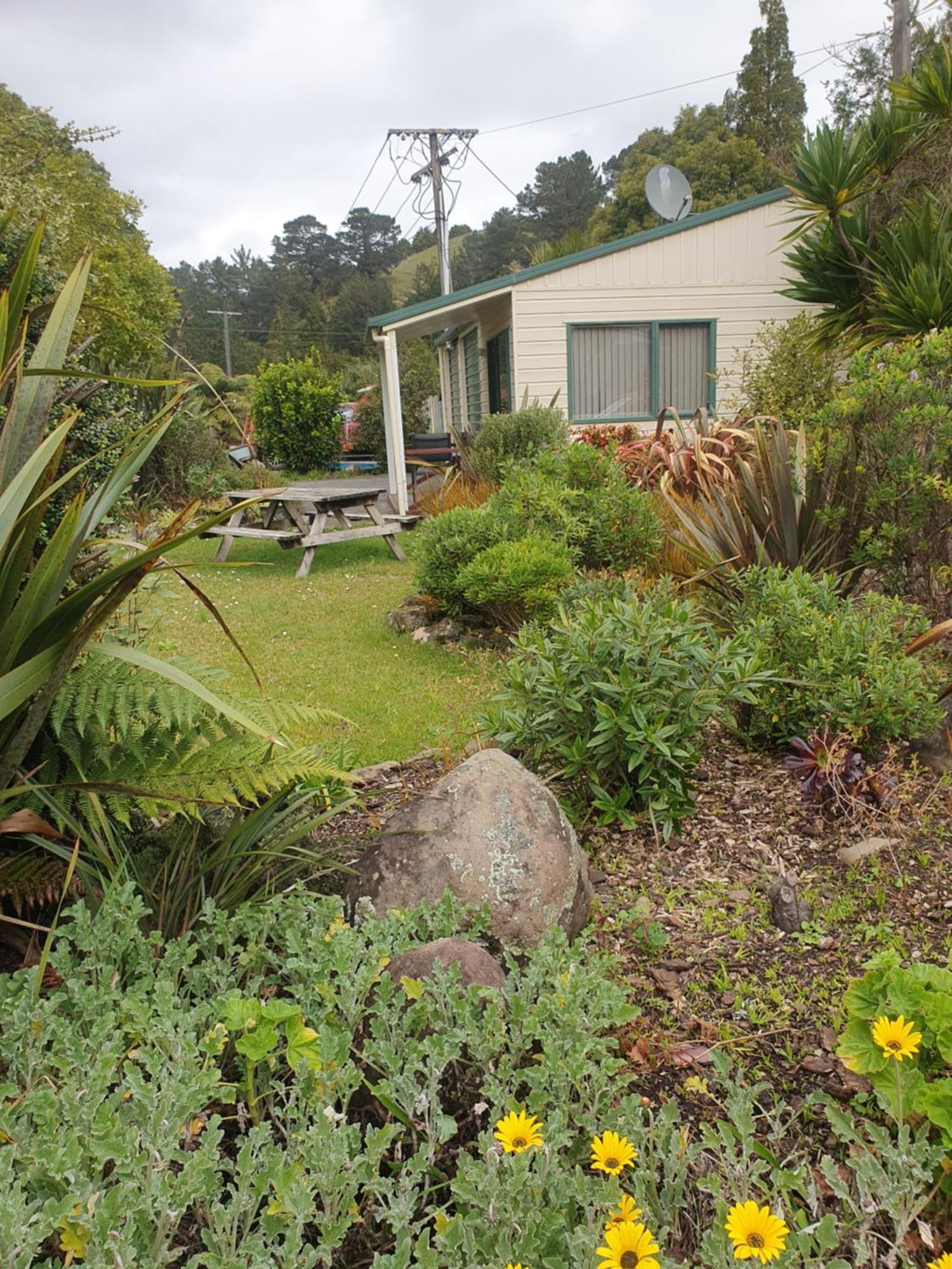Kauri Coast Top 10 Holiday Park Kaihu ภายนอก รูปภาพ